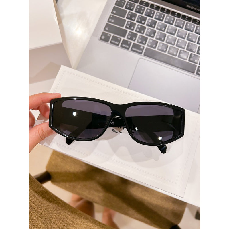 Celine Triomphe 07 Sunglasses  CL40227U กรอบ Acetate ของแท้พร้อมประกัน 1 ปี