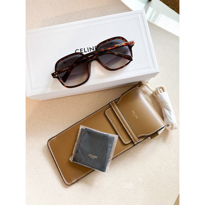 Celine Oversized S244 รุ่นลิมิเตด ร้านเราขายของแท้เท่านั้นนะค้า CL40244U