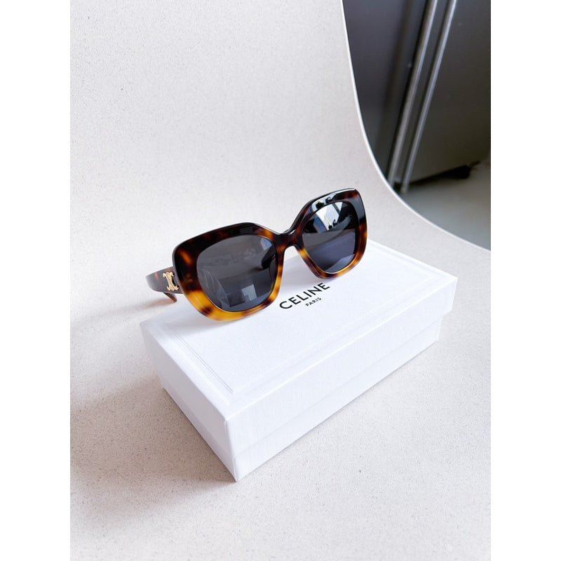 Celine Triomphe 06 Sunglasses กรอบ Acetate ของแท้พร้อมประกัน 1 ปี CL40226U