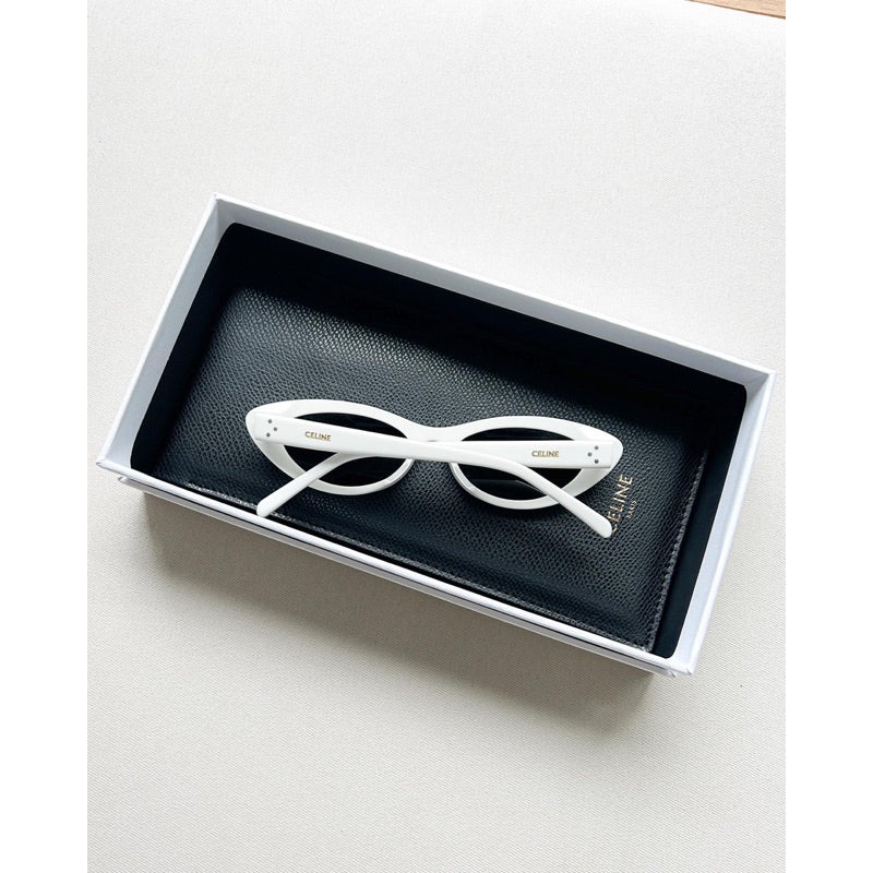 Celine Classic Cat Eye 3 Dot ทรงวงรีแคทอายรุ่นหายาก CL40184U