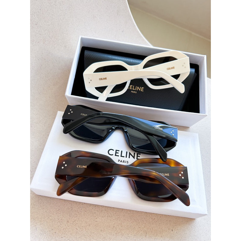 Celine Square S255 ร้านแอมขายของแท้เท่านั้นนะค้า CL40255I