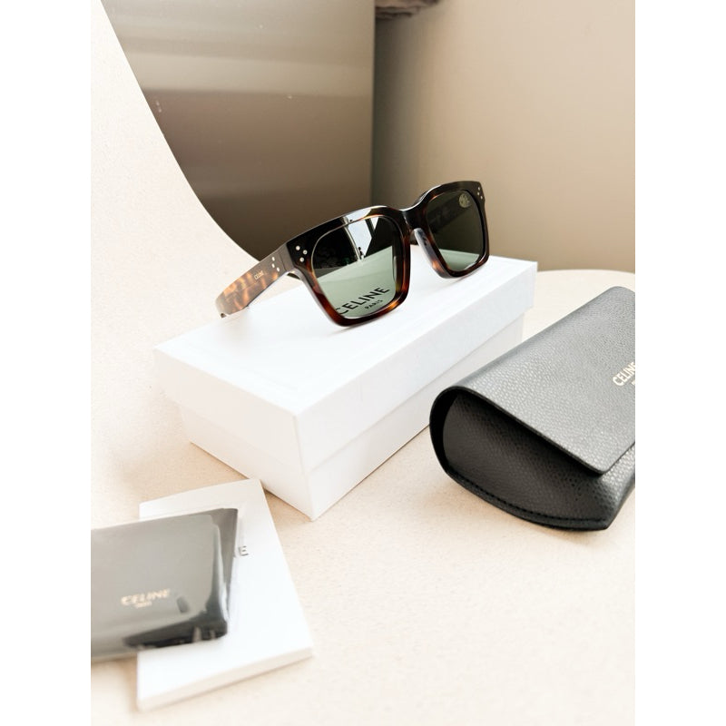 Celine Black Frame 45 Sunglasses ทรงสแควร์ คลาสสิคเท่หรู CL40248I