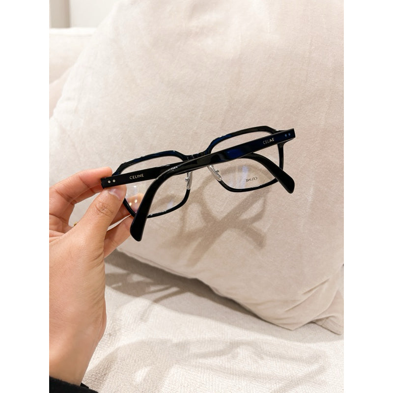 Celine Square Eyeglasses กรอบแว่นสายตาวัสดุ Acetate ร้านแอมของแท้เท่านั้น CL50139F