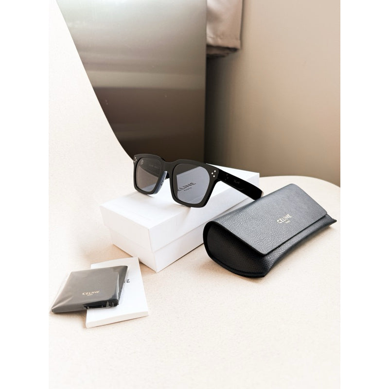 Celine Black Frame 45 Sunglasses ทรงสแควร์ คลาสสิคเท่หรู CL40248I