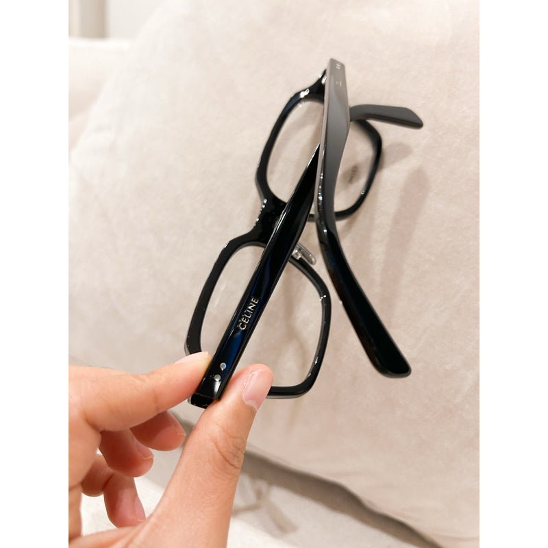 Celine Square Eyeglasses กรอบแว่นสายตาวัสดุ Acetate ร้านแอมของแท้เท่านั้น CL50139F