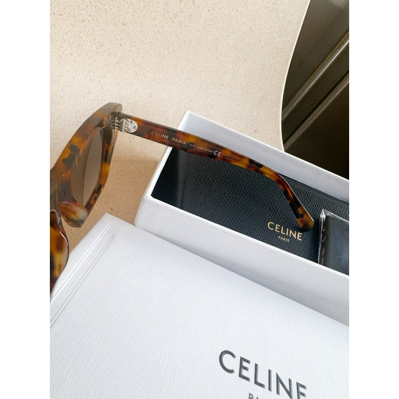 Celine Cat Eye  S187 Sunglasses ทรงสี่เหลี่ยมแคทอาย คลาสสิค ร้านแอมของแท้เท่านั้นค่า CL40187I