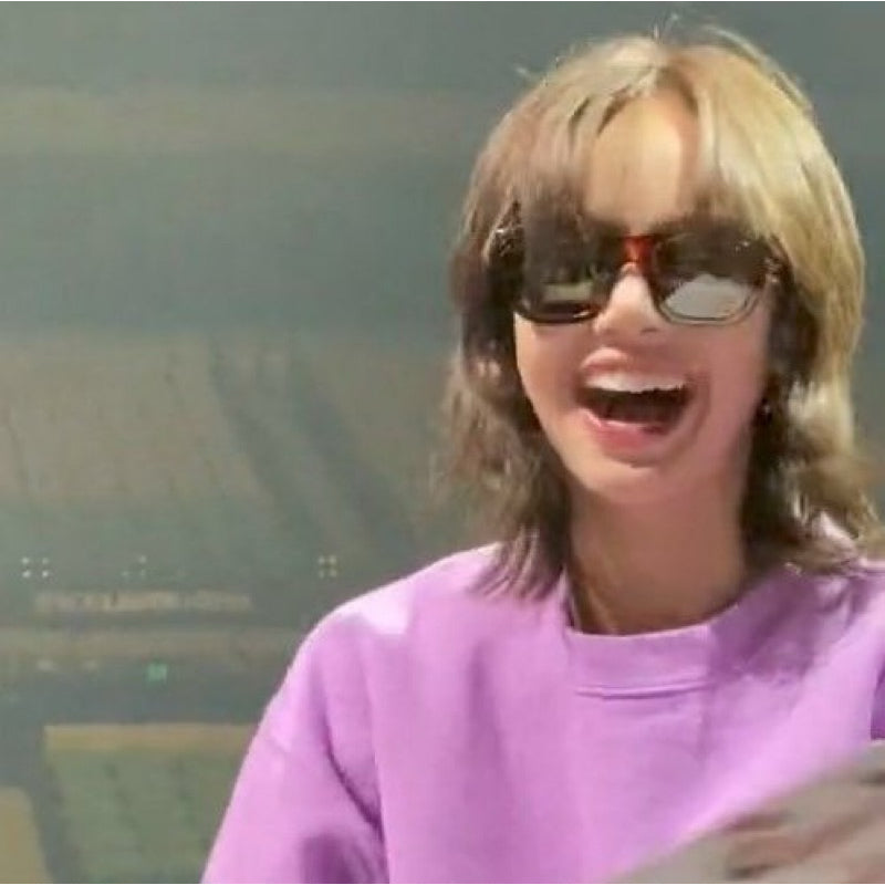Celine Rectangular รุ่นน้องลิซ่า ทรงคลาสสิค ร้านแอมของแท้เท่านั้นค่า CL40267U