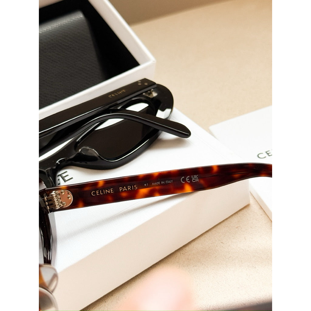 Celine Cat Eye S310 แคทอายจากซีรีน ร้านแอมของแท้เท่านั้นค่ะ CL40310U