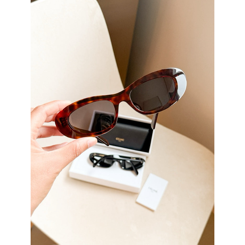Celine Cat Eye S310 แคทอายจากซีรีน ร้านแอมของแท้เท่านั้นค่ะ CL40310U