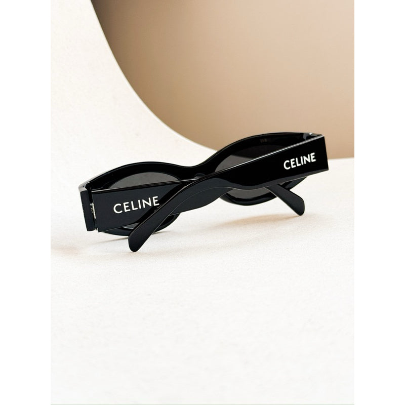 Celine Monochroms Oval วงรีกรอบดำ สวยเท่ ของแท้ CL40288I