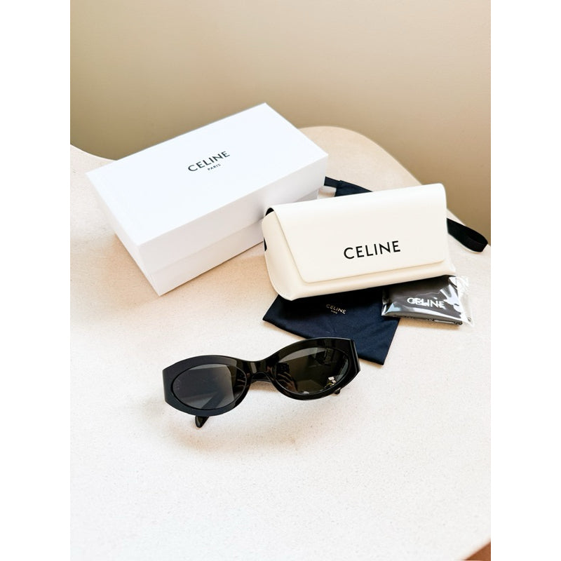 Celine Monochroms Oval วงรีกรอบดำ สวยเท่ ของแท้ CL40288I