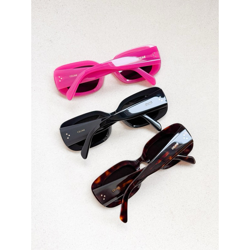 Celine 3 Dots Rectangular ผืนผ้าโอเวอร์ไซส์คลุมหน้าให้รูปหน้าสวย ของแท้ CL40287U