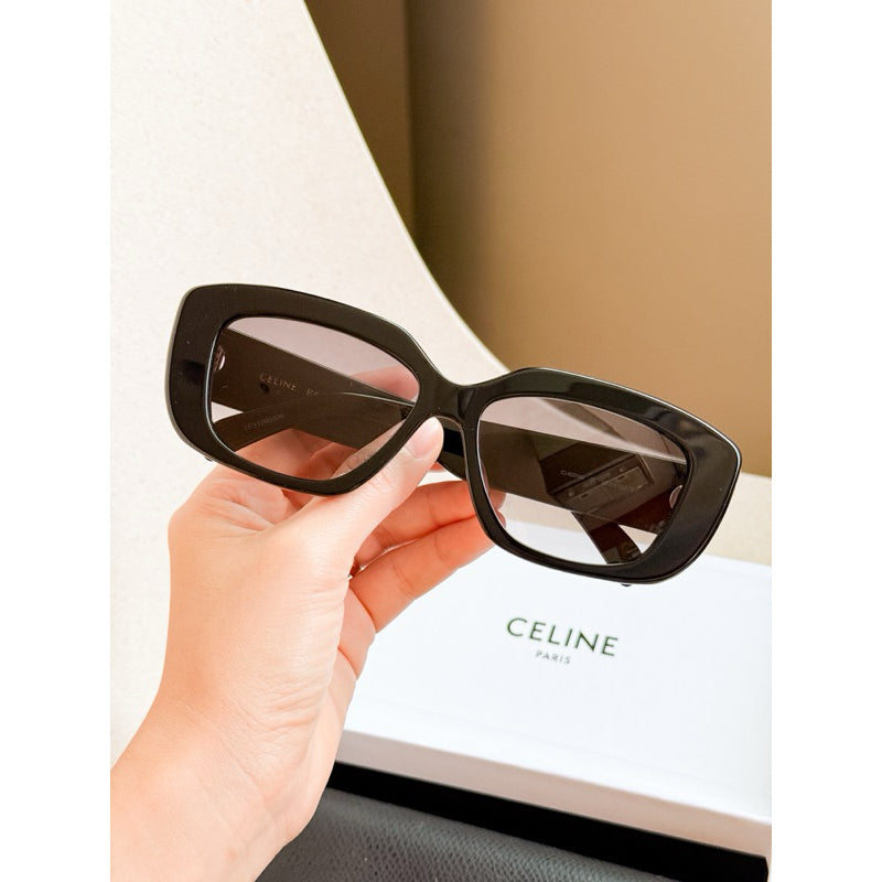 Celine Triomphe 04 รุ่นใหม่ล่าสุด ของแท้ - CL40216U