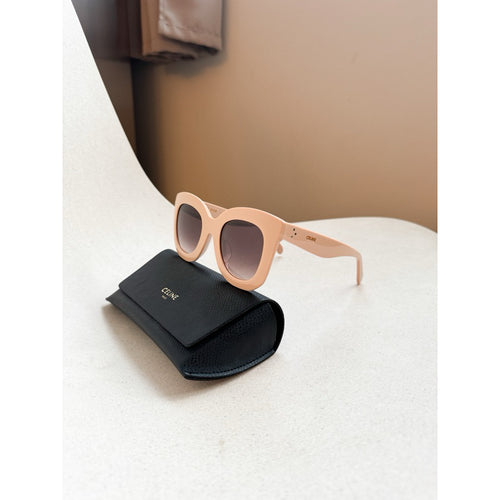 Celine Butterfly S005 ลุควินเทจเรียบหรู CL4005FN