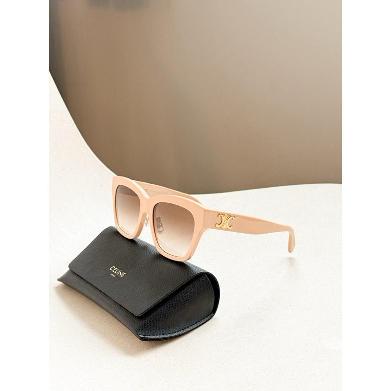 Celine Triomphe 09 ร้านแอมขายของแท้เท่านั้นค่า CL40253F /I