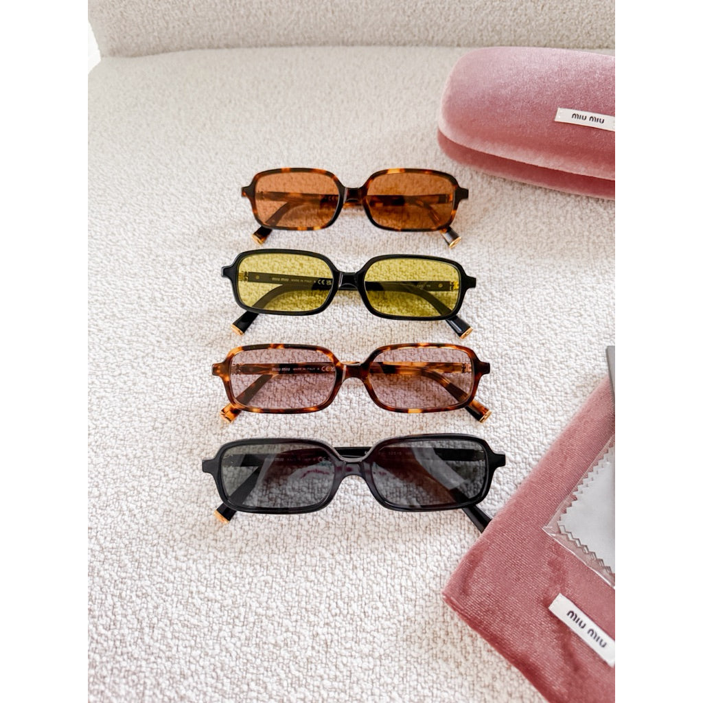 แว่นตา Miu Miu รุ่น 11ZSF ยอดนิยม สวยมากค่า ร้านแอมของแท้ทุกชิ้นค่ะ
