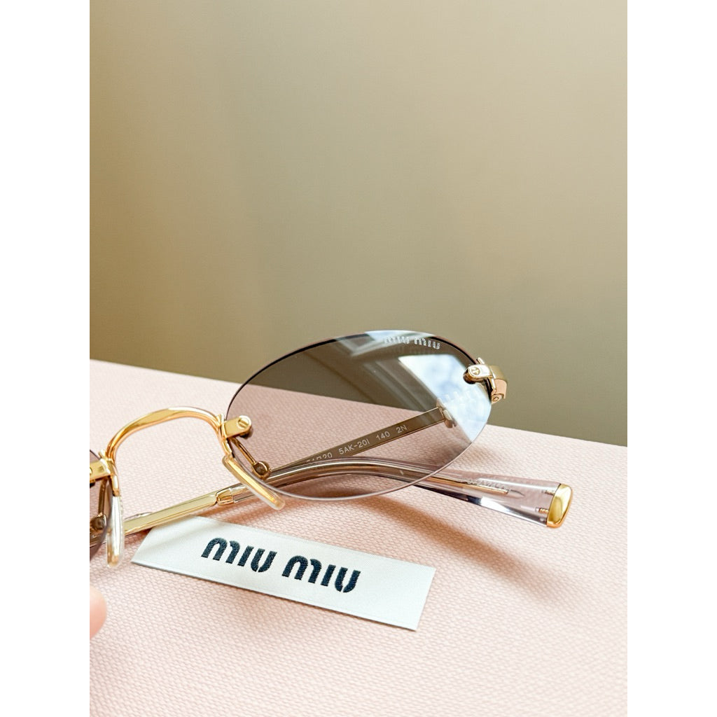 Miu Miu แว่นตารุ่น A54S วงรีไร้กรอบ สวยไร้ที่ติ ร้านแอมของแท้เท่านั้นค่า