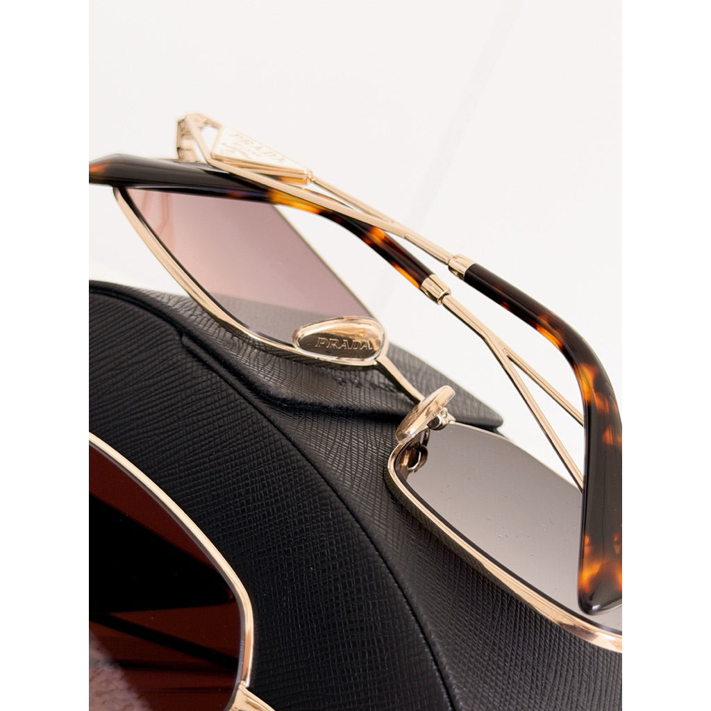 Prada แว่นกันแดด รุ่น A51S สวยตะโกนมีสีให้เลือกเยอะ ของแท้เท่านั้นค่า