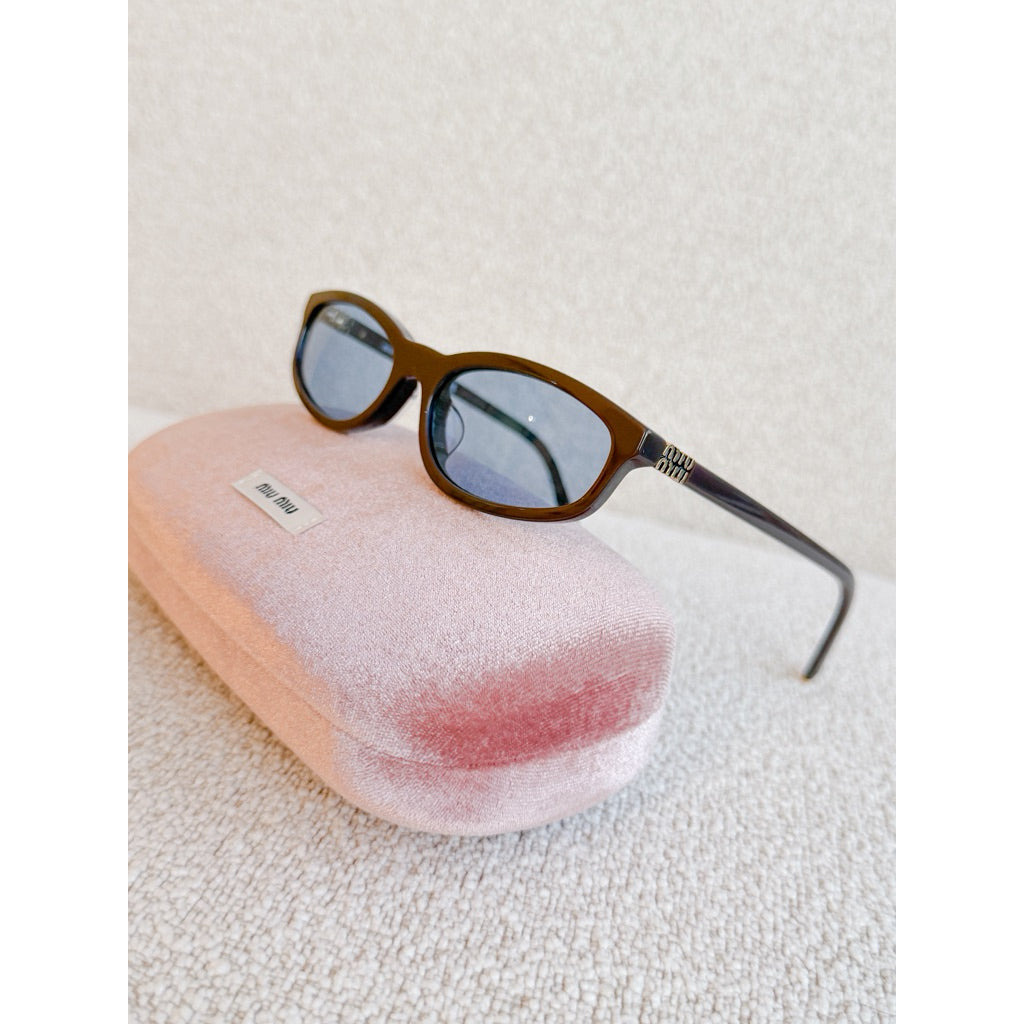 Miu Miu รุ่น A06SF แว่นกันแดดทรง D-Frame สวยชิค ของแท้ค่า