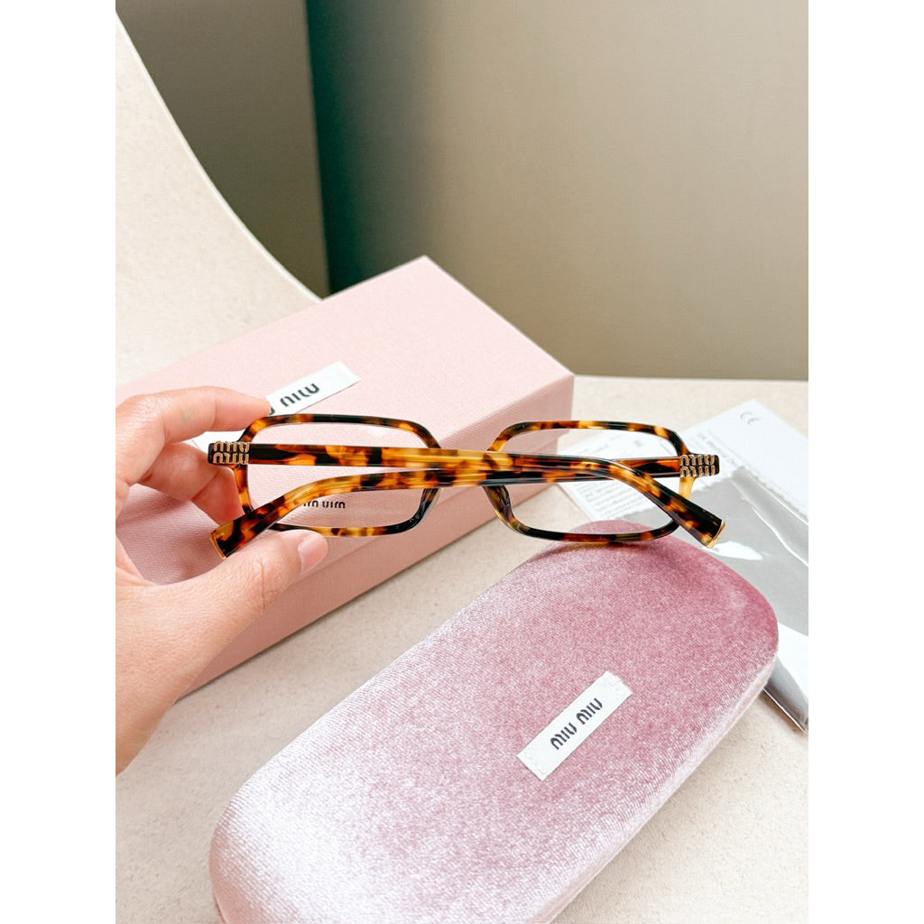 Miu Miu กรอบแว่นสายตารุ่น 01YVF ร้านแอมของแท้เท่านั้นค่า