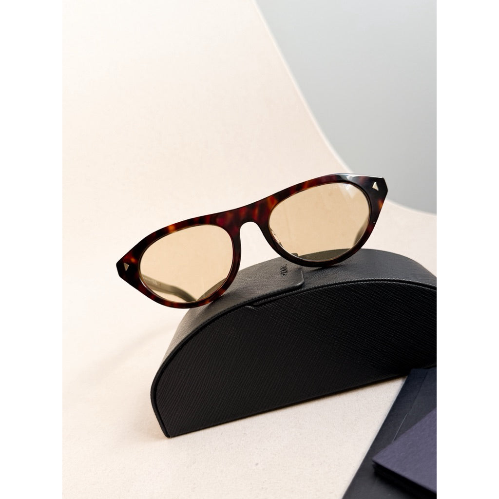 Prada แว่นกันแดดรุ่น B15SF ดีเทลขาโชว์แกนเหล็ก สวยหรู ของแท้เท่านั้นค่า