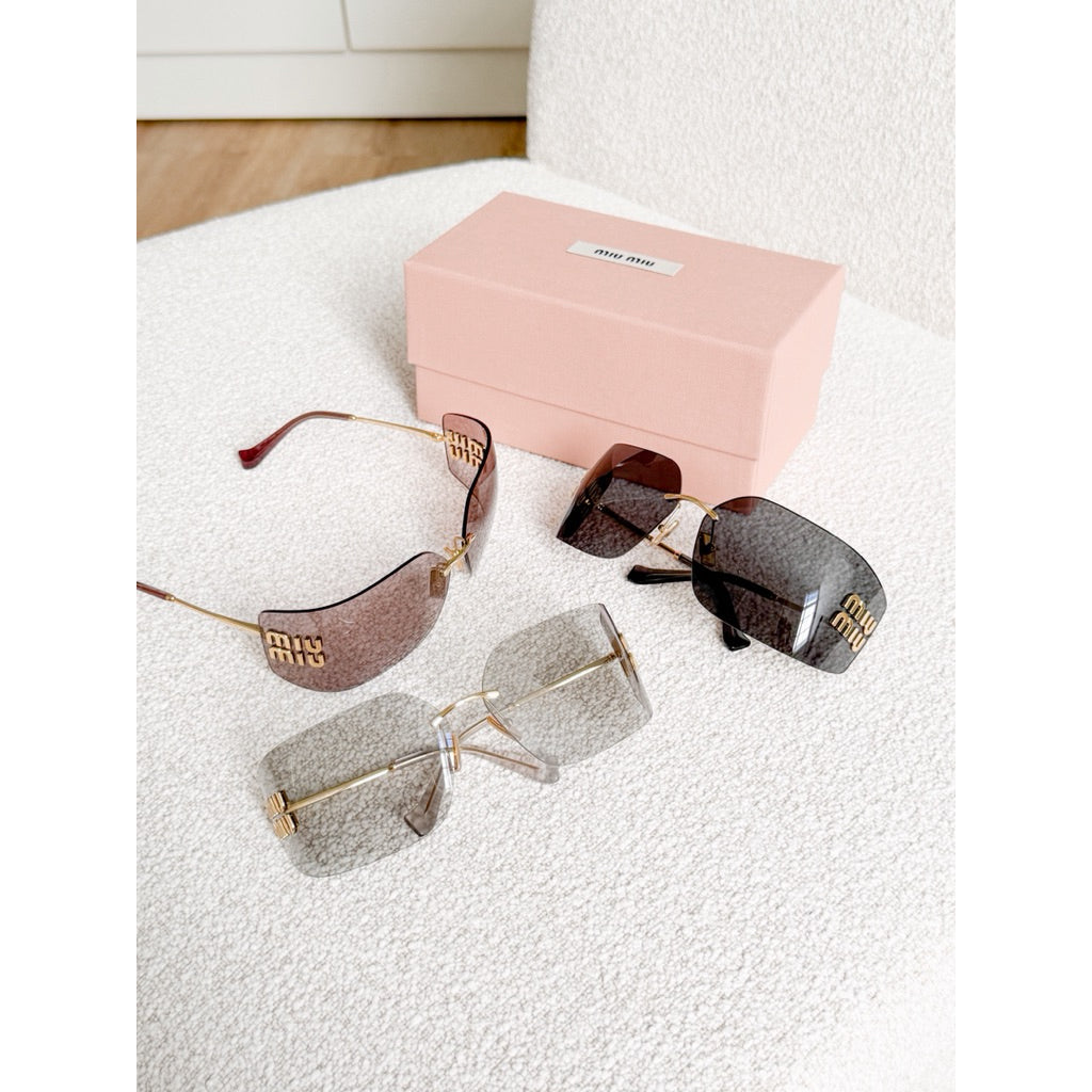 Miu Miu แว่นกันแดด รุ่น 54YS สวยตะโกน ลุคเซเลบท่านหนึ่ง ของแท้เท่านั้นค่า