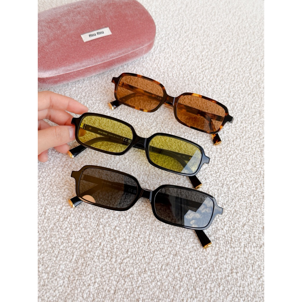 แว่นตา Miu Miu รุ่น 11ZSF ยอดนิยม สวยมากค่า ร้านแอมของแท้ทุกชิ้นค่ะ