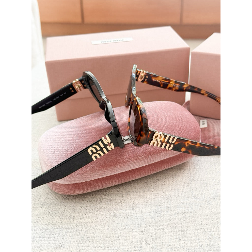 Miu Miu แว่นตารุ่น 06ZS สวยมาก ร้านแอมของแท้เท่านั้นค่า