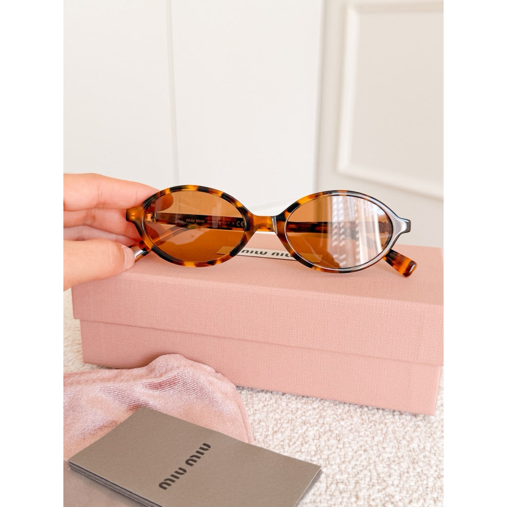 Miu Miu แว่นตารุ่น 04ZSF รุ่นA Must จัดไปค่า ร้านแอมของแท้เท่านั้นค่า