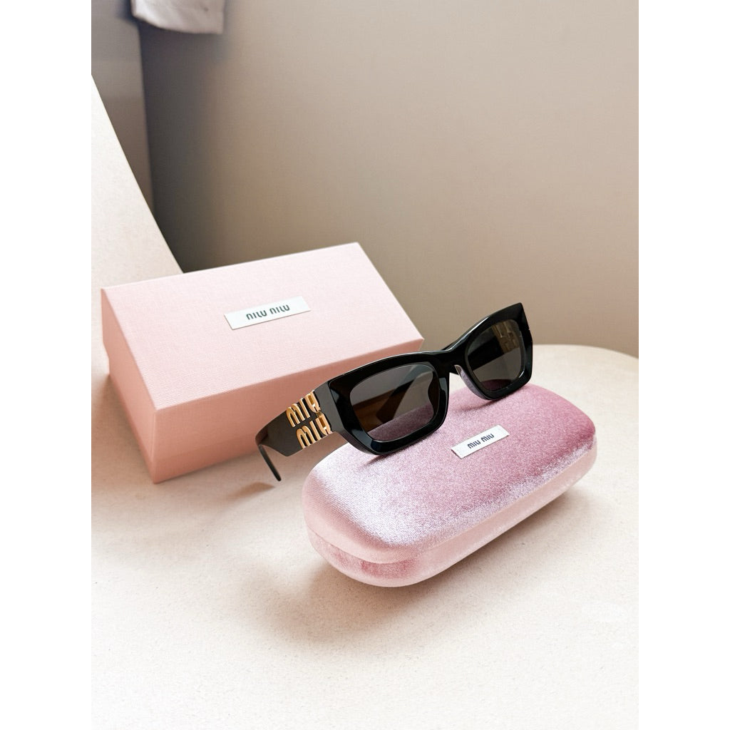 Miu Miu คอล Miu Glimpse รุ่น 09WS ร้านแอมของแท้เท่านั้นค่า