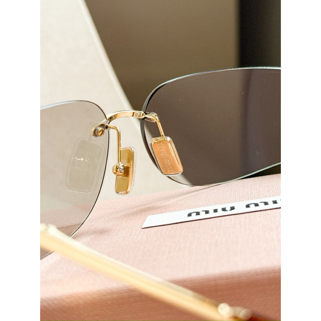 Miu Miu แว่นตารุ่น A51S ไร้กรอบโลโก้สวยตะโกน ร้านแอมของแท้เท่านั้นค่า