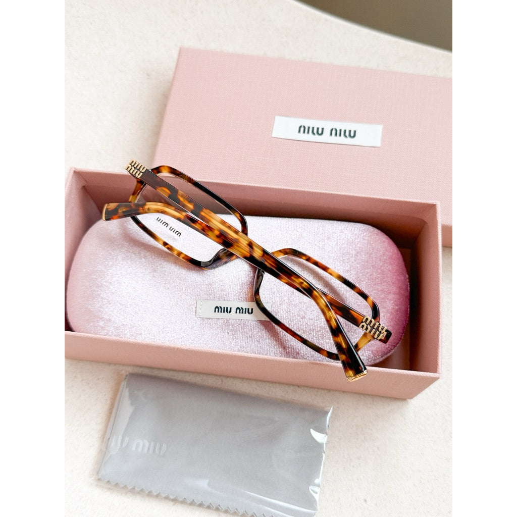 Miu Miu กรอบแว่นสายตารุ่น 01YVF ร้านแอมของแท้เท่านั้นค่า