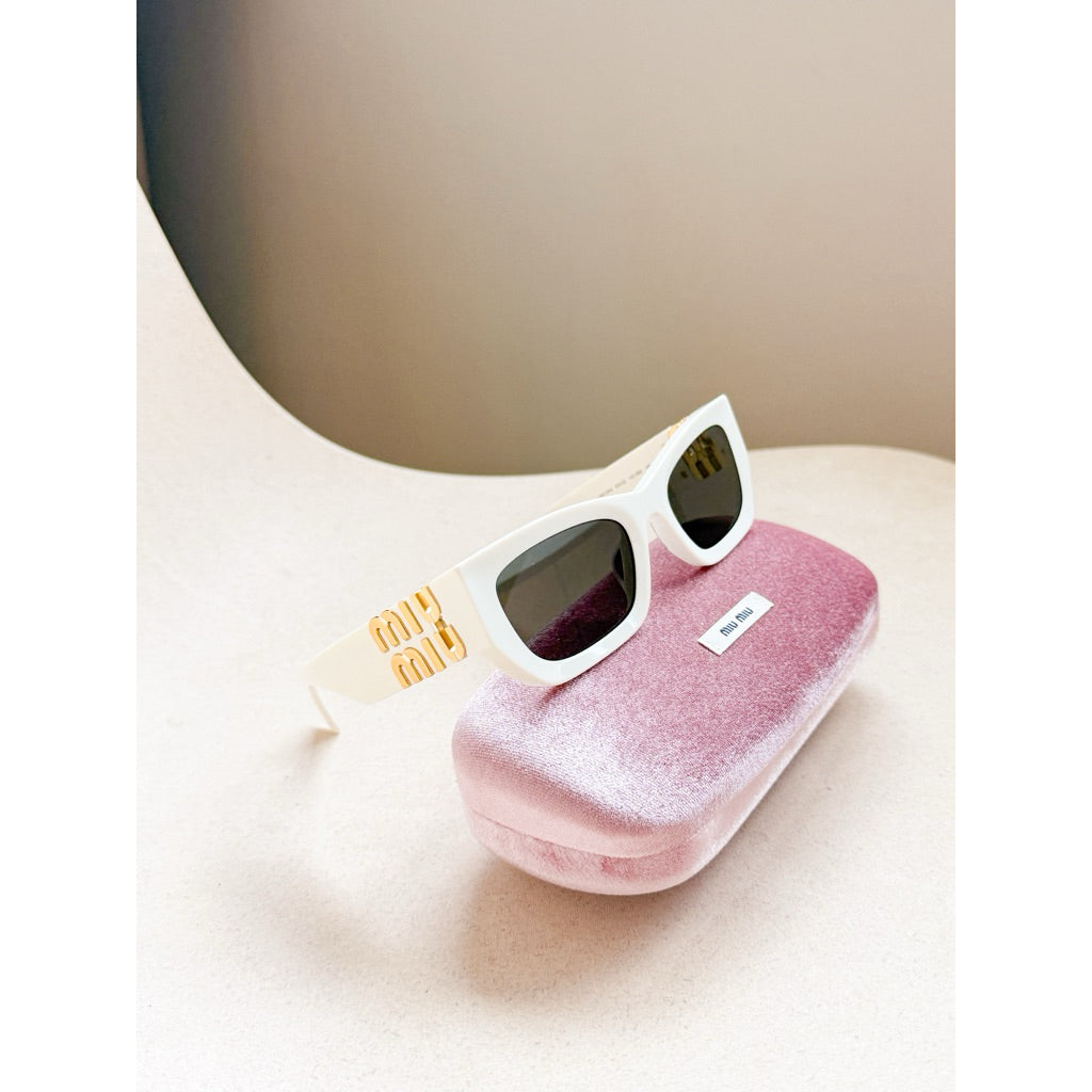 Miu Miu คอล Miu Glimpse รุ่น 09WS ร้านแอมของแท้เท่านั้นค่า