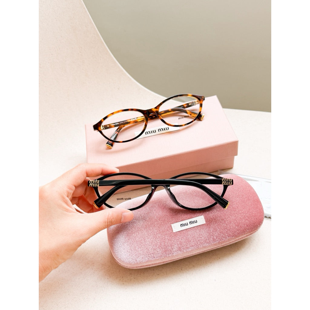 Miu Miu กรอบแว่นสายตา รุ่น 09XV ทรงวงรีเพรียว ของแท้เท่านั้นค่า
