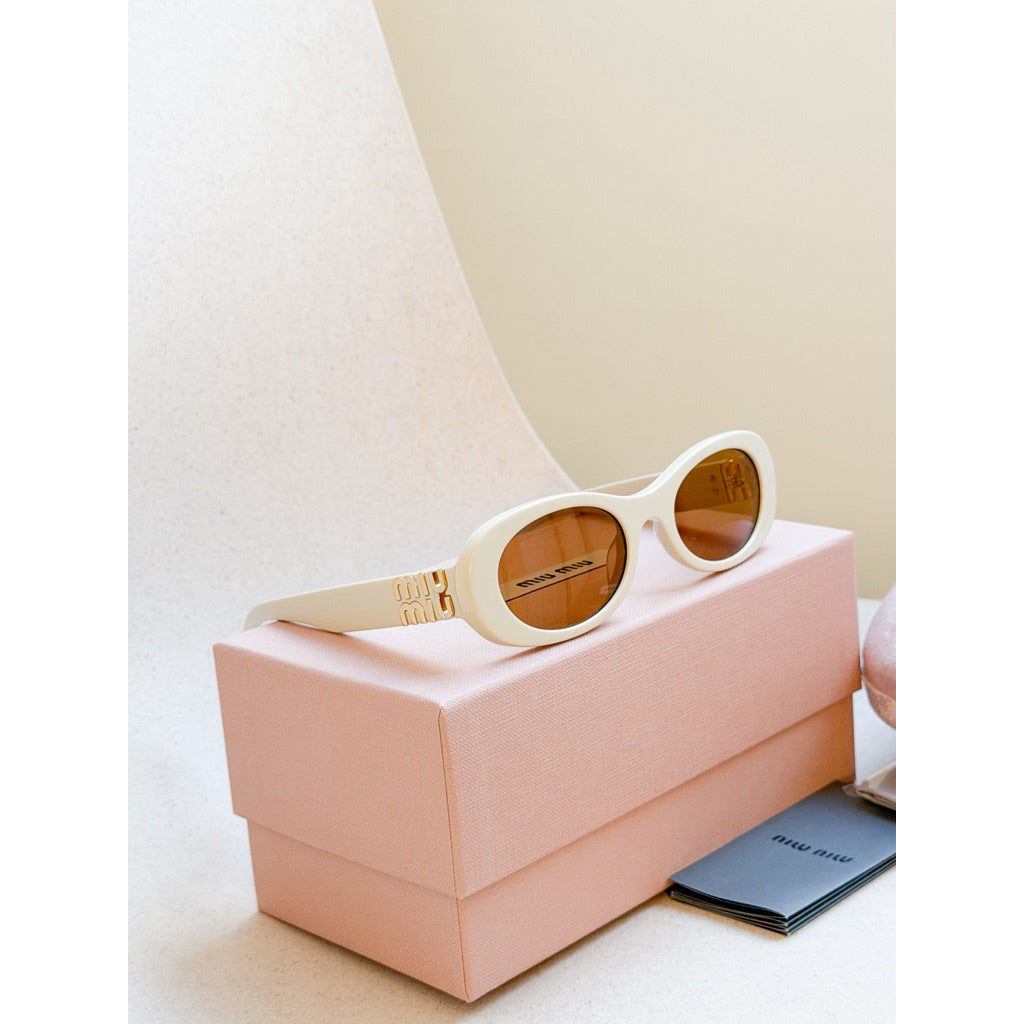 Miu Miu แว่นตารุ่น 06ZS สวยมาก ร้านแอมของแท้เท่านั้นค่า