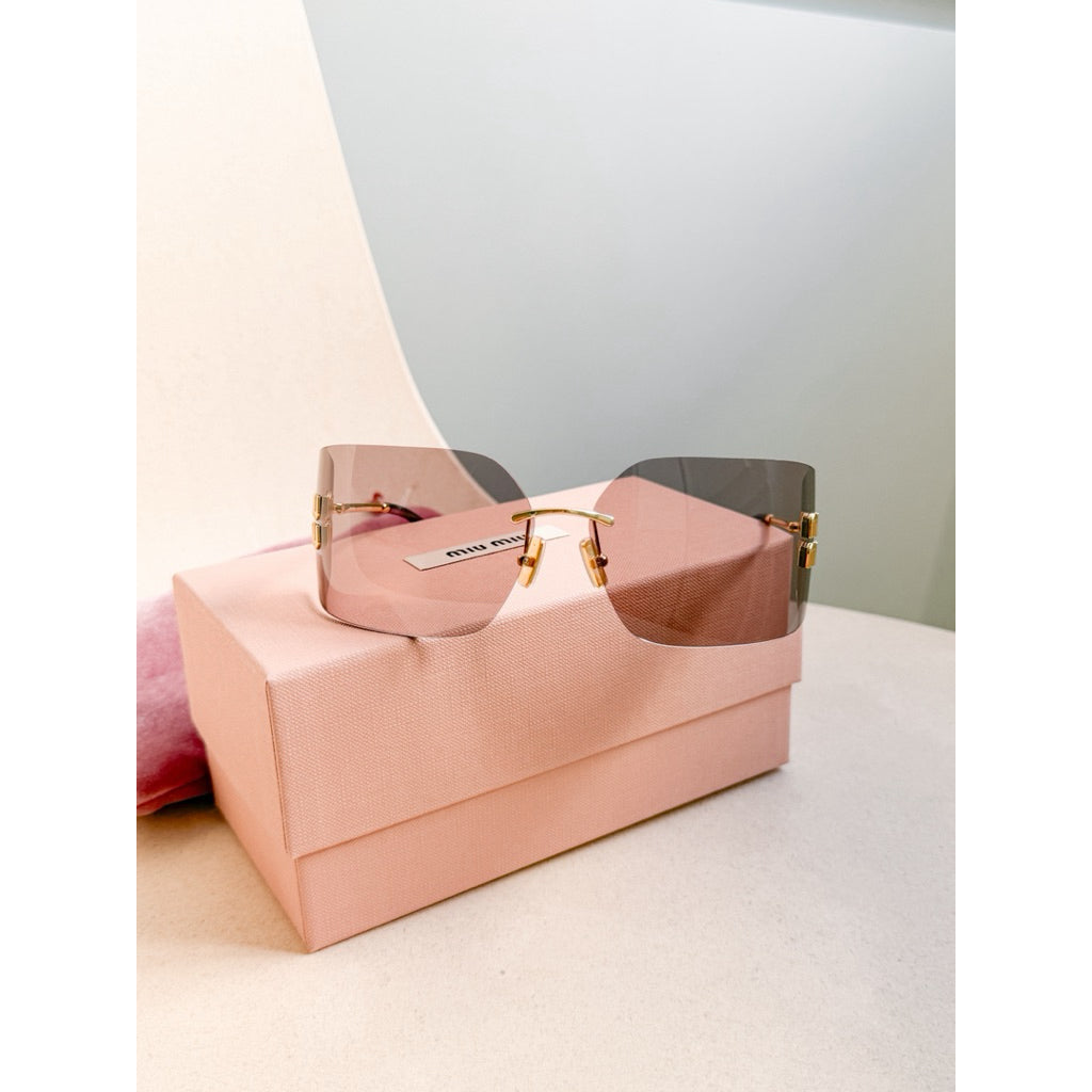 Miu Miu แว่นกันแดด รุ่น 54YS สวยตะโกน ลุคเซเลบท่านหนึ่ง ของแท้เท่านั้นค่า